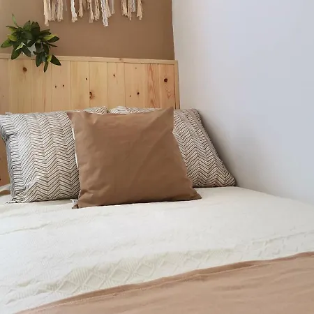 Πανσιόν Lc-house *