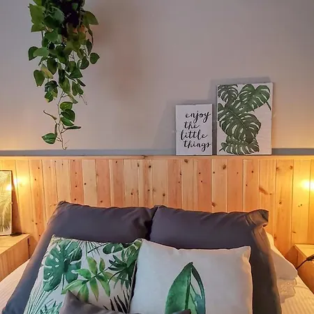 Lc-house Πανσιόν Πόντα Ντελγκάντα