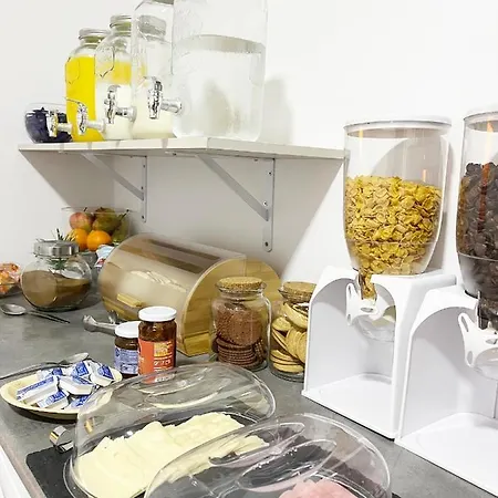 Πανσιόν Lc-house *