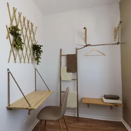 Lc-house *