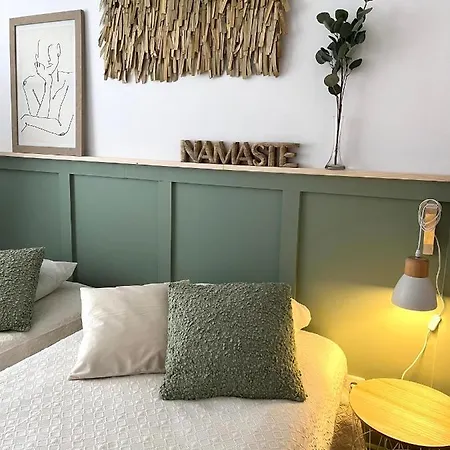 Lc-house Guest house *