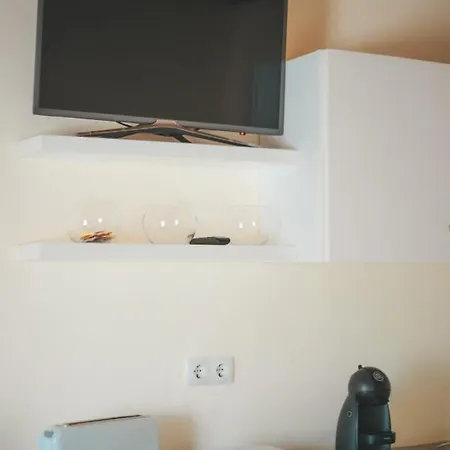 Lc-house Guest house *